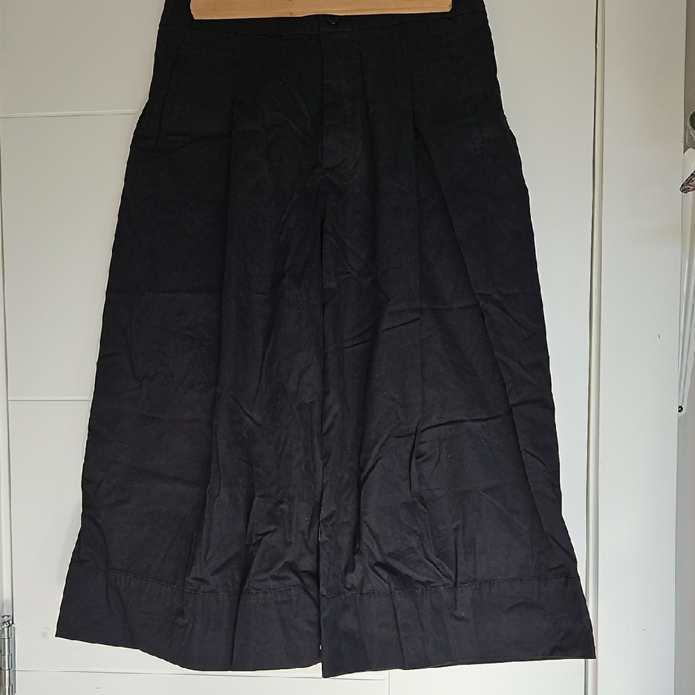 Anthropologie Black Wide-Leg Cotton Capri Pants